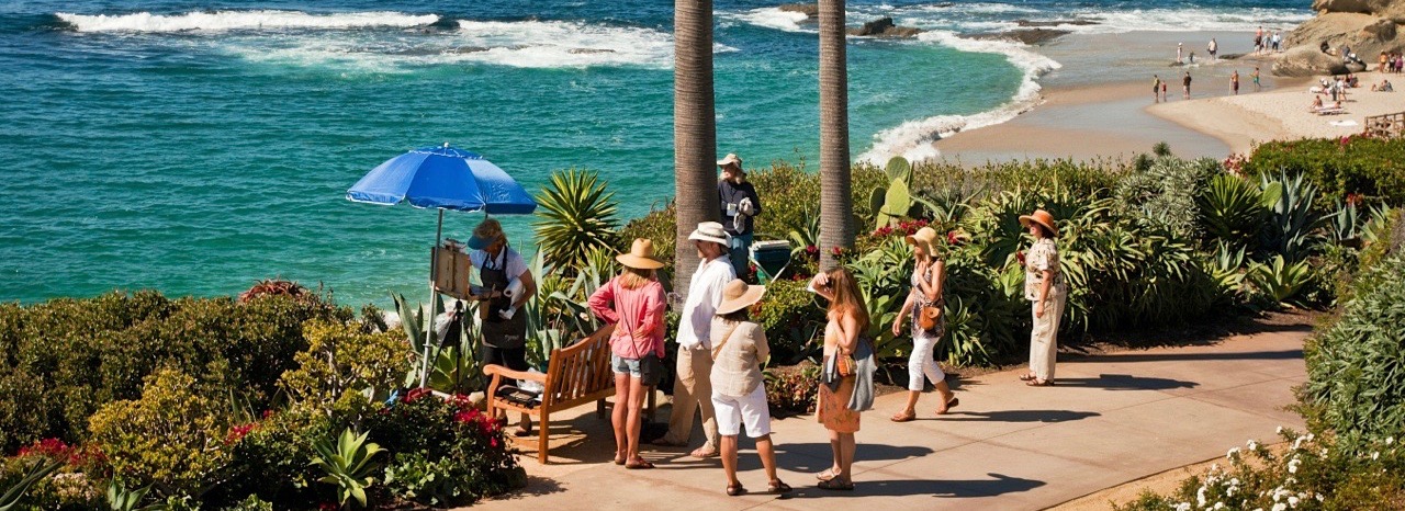 Camille Przewodek plein air painting at Treasure Island in Laguna Beach